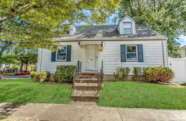 136 N 1st Street photos photos