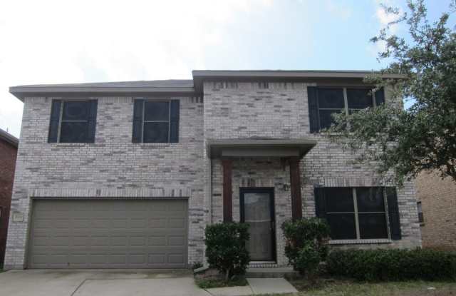9114 Lockhart Dr - 9114 Lockhart Drive, Arlington, TX 76002