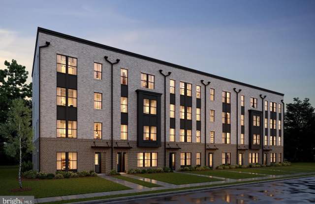 111 E CROMWELL Street photos photos