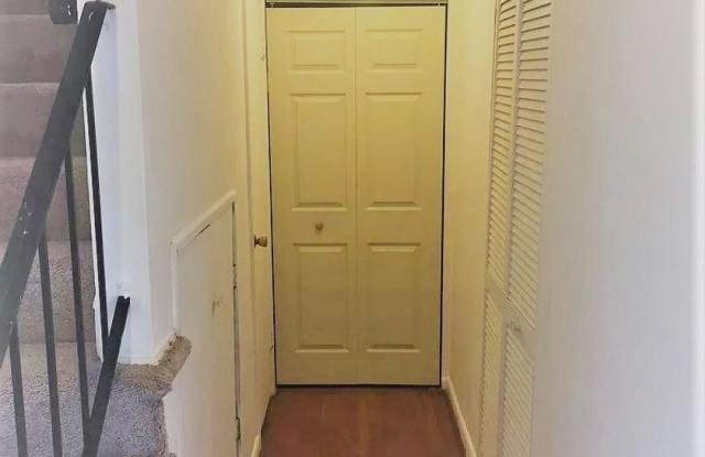 6458 Mount Vernon Lane Gallery 4