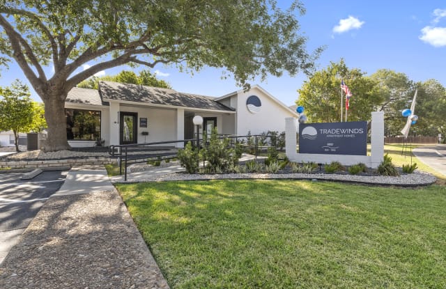 Tradewinds Apartment Homes photos photos