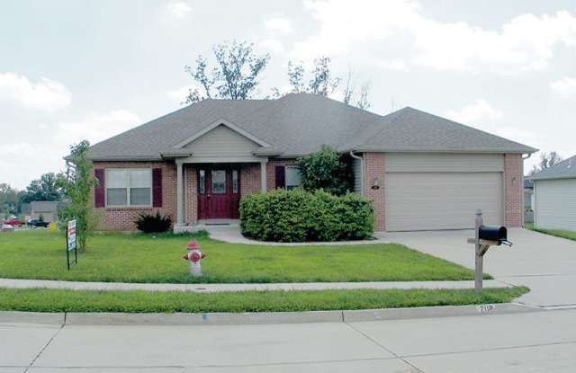 Great home in Northwest Columbia - 208 Jackal Drive, Columbia, MO 65202