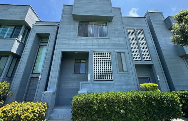 FOR RENT: 2Bd/1.5Ba Upgraded Townhome In The Highly Desirable Community Spindrift Del Mar Gallery 3