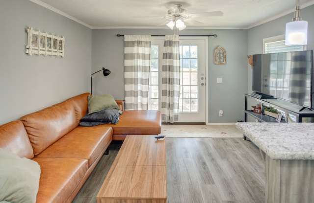 26 Coachlight Trailer Park Gallery 1