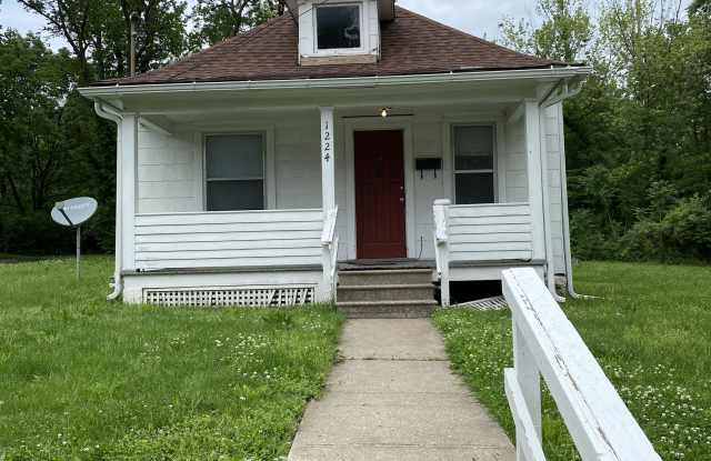 1224 West Ruby Avenue - 1224 West Ruby Street, Independence, MO 64052