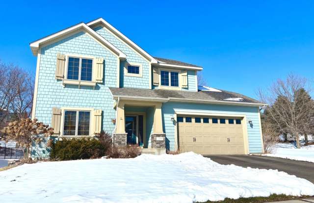 Spacious 4BR House in Chaska photos photos