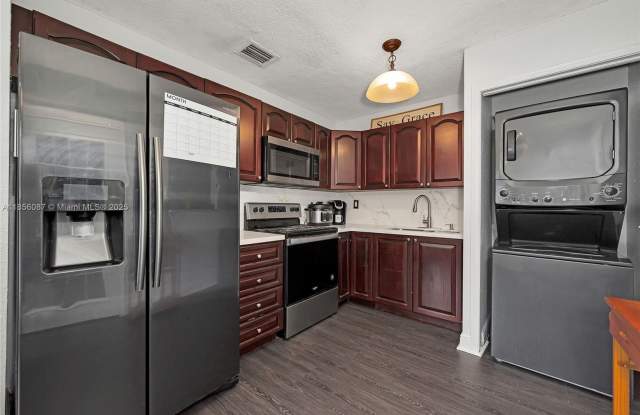 1771 NW 152nd Terrace 1, Miami Gardens, FL 33054 photos photos
