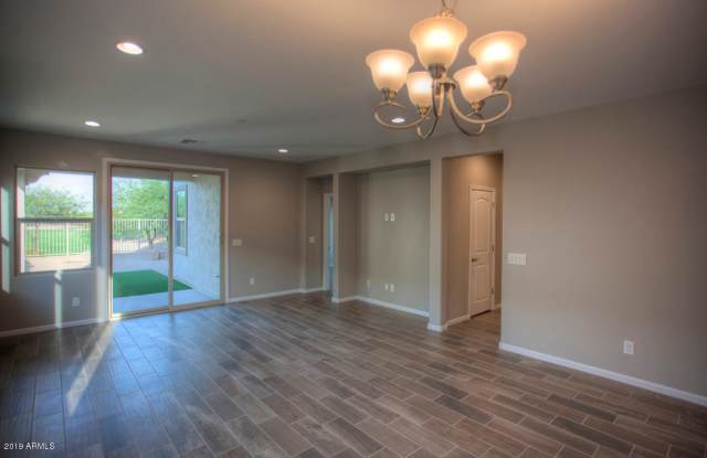 1025 S 200TH Lane Gallery 2
