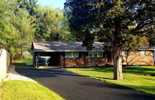 11052 Hughlan Dr Gallery 2