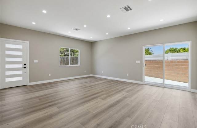 9754 Laramie Avenue photos photos