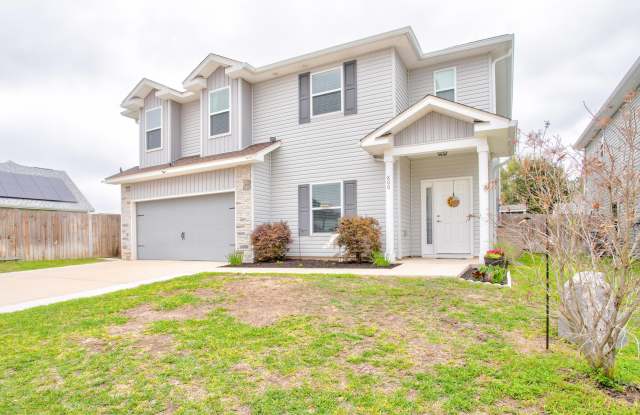800 N Peoria Court - 800 North Peoria Court, Crestview, FL 32536 800 N Peoria Court - 800 North Peoria Court, Crestview, FL 32536