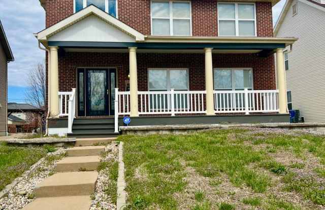 6 Bed 4 Bath in West End photos photos