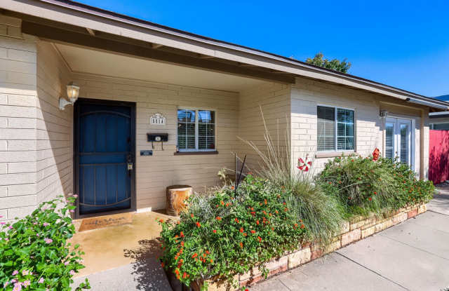 Spacious 4 bedroom house near Arcadia! Available NOW! Gallery 3