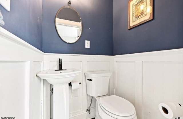 64 Montague Pl Gallery 4