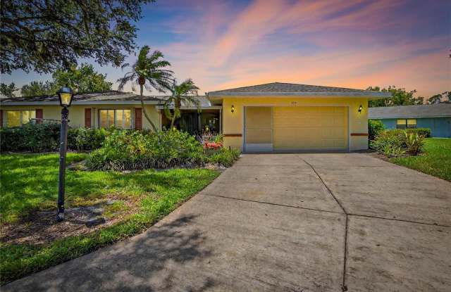 2221 IVAN Court - 2221 Ivan Court, Sun City Center, FL 33573 2221 IVAN Court - 2221 Ivan Court, Sun City Center, FL 33573