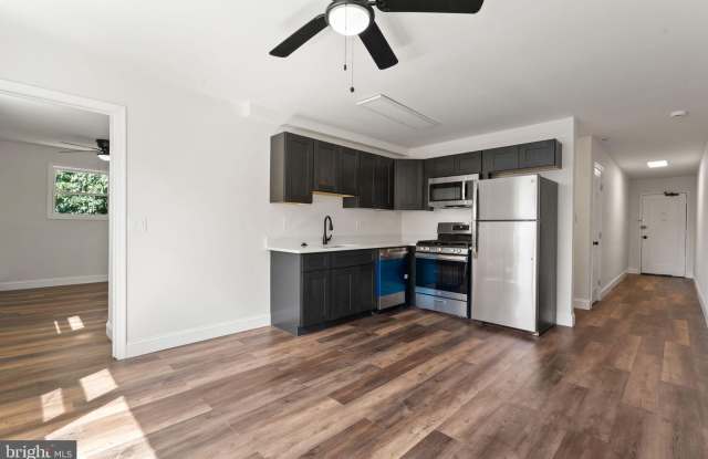 610 57TH Street NE Gallery 4