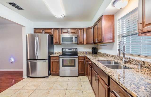 701 POINSETTIA Road Gallery 3