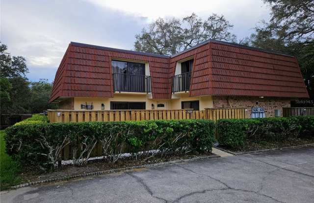 2620 6TH COURT - 2620 6th Court, Palm Harbor, FL 34684
