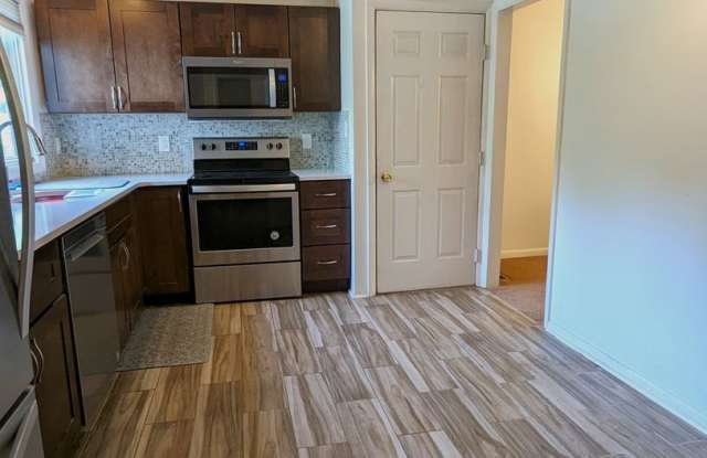 2BR/2BA in Pike Creek! Gallery 4