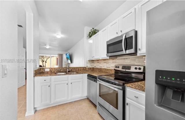 1820 SW 89th Ter photos photos