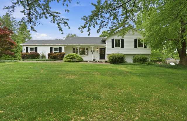 Rare Rockville Retreat: Nearly 3,000 SF on a Private 1-Acre Lot! photos photos