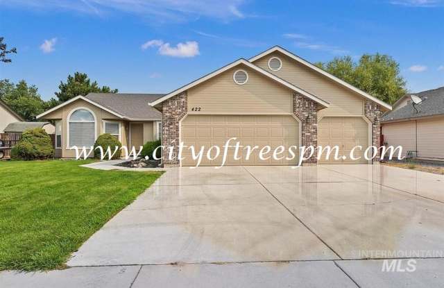 Fantastic 4 bed 2 Bath, 3 Car Garage with RV Parking!! Available Now! photos photos