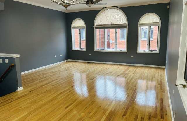 1918 S LOUIE Parkway Gallery 2
