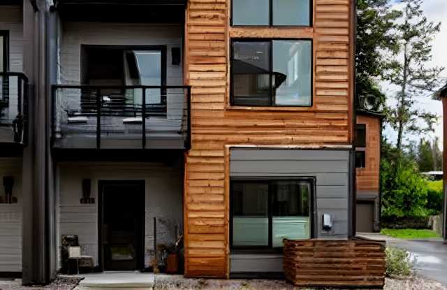 Whitefish Townhome w/ Clubhouse amenities photos photos