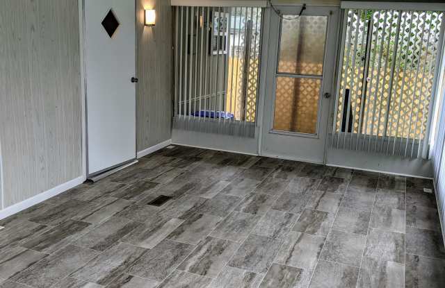 10026 East Bass Circle Gallery 2