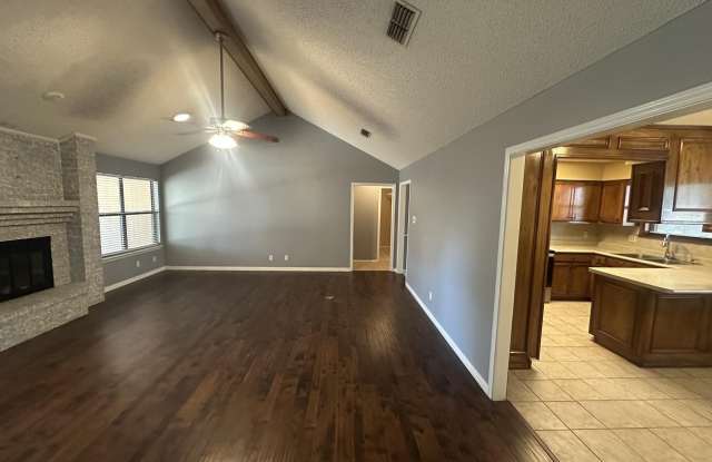 3426 Cedarhill Drive Gallery 3