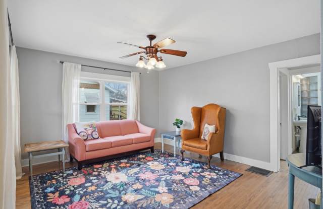 114 Aldeah Avenue photos photos