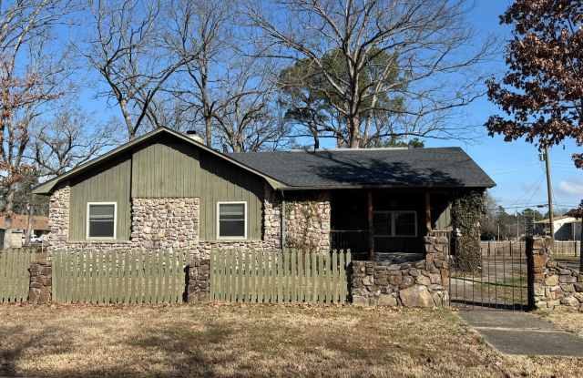 Brookwood Village Gallery 3