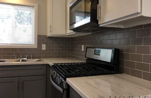 7924 3rd Ave SE 1 - 7924 3rd Avenue Southeast, Tanglewilde, WA 98503