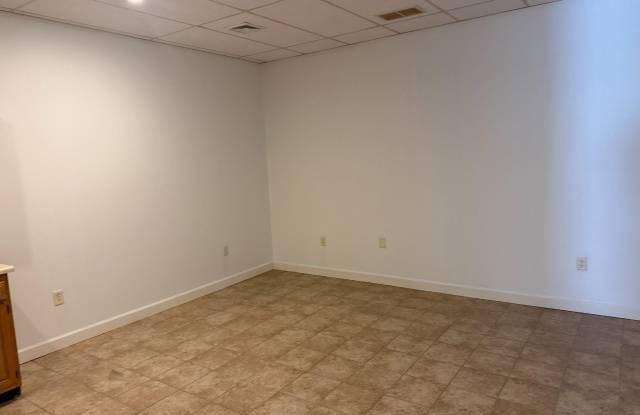 940 W PENN GRANT Road Gallery 2