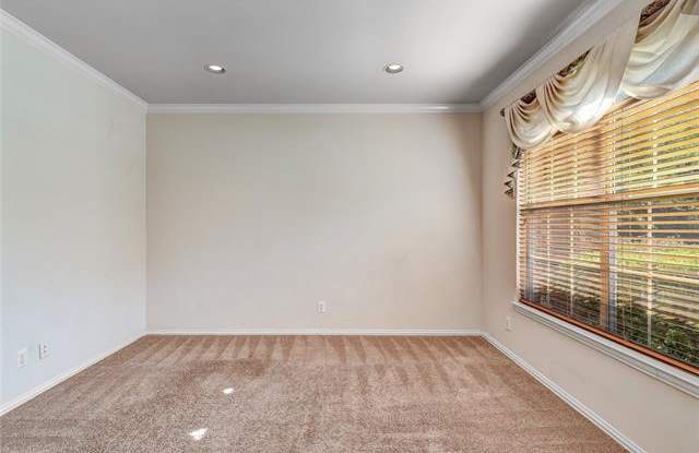 453 Valley View Drive Gallery 4