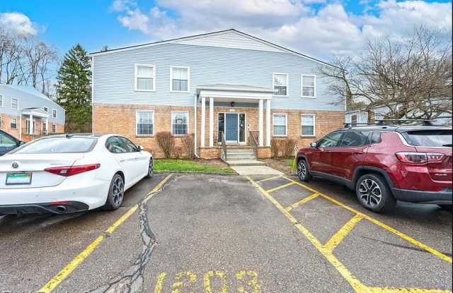 529 East University Drive Gallery 2