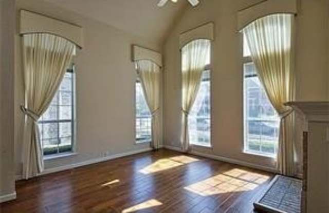 11488 Chaucer Drive Gallery 4