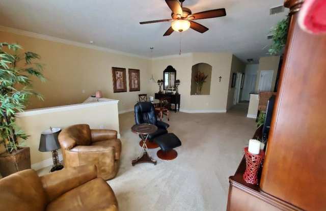 200 Riverview Bend S Gallery 2