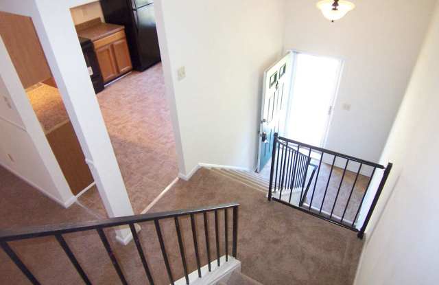 1010 AGATE DRIVE Gallery 3