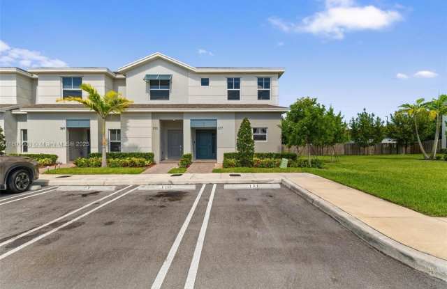 377 NE 1st Dr photos photos