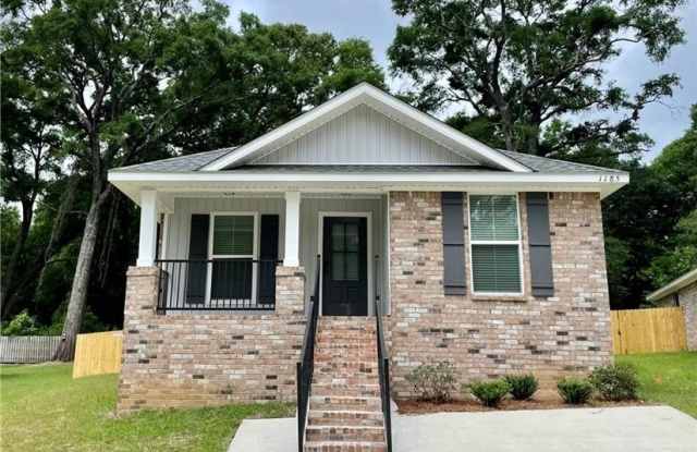 1185 Forest Glen Drive photos photos