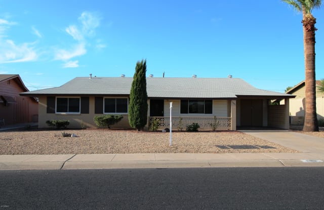 10841 W CANTERBURY Drive - 10841 West Canterbury Drive, Sun City, AZ 85351