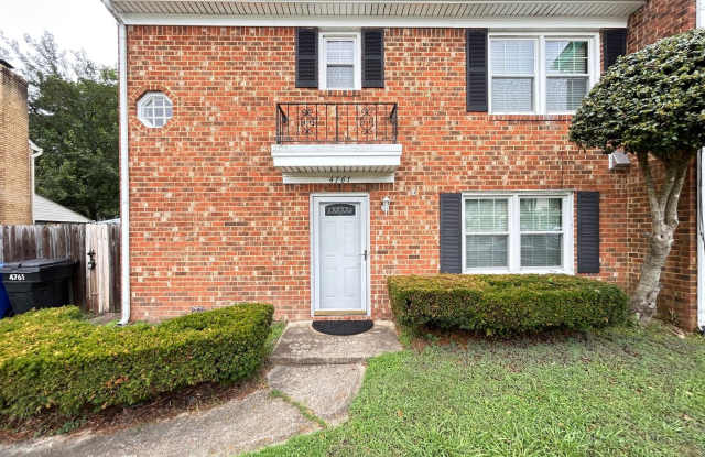 Welcome to this charming 3 bedroom "ASK ABOUT OUR ZERO DEPOSIT" photos photos