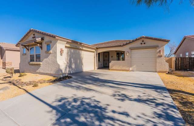 Four Bedrooms, 3 Car Garage - New flooring! photos photos