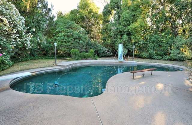 1060 Sand Bar Circle photos photos