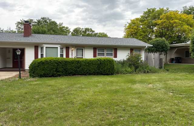 3 Bedroom 2 Bathroom Single Family home Gallery 1