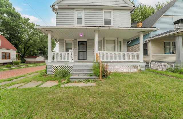 Beautifully Renovated Home in a Prime Location , Plus an Exciting Special Offer! Gallery 1