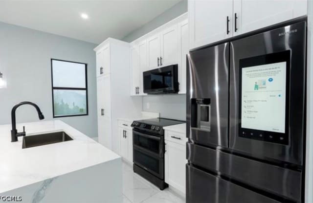 4703 Elva Avenue S Gallery 2