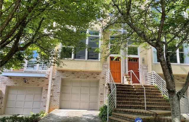 1325 Peachtree View NE photos photos