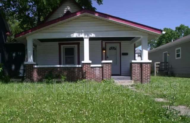 3245 Graceland Avenue Gallery 1